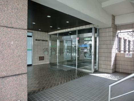 正面玄関