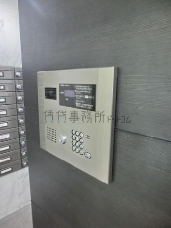 共有空間内のオートロック専用操作パネル