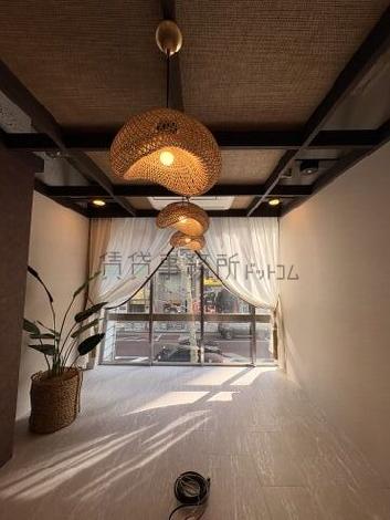 新宿セブンビルの室内