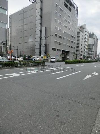 職安通り沿いです