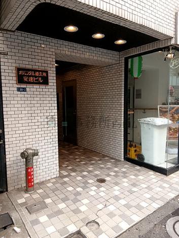 正面玄関
