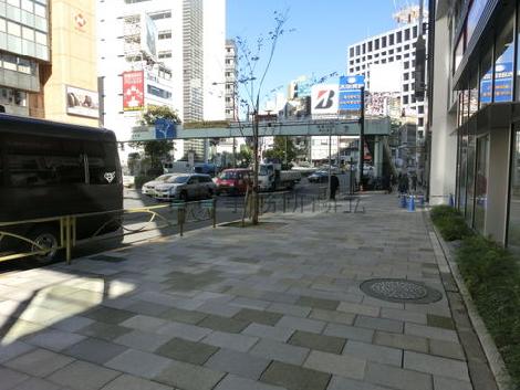 外苑前駅方面風景
