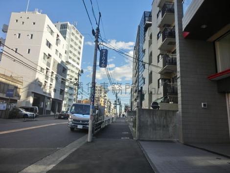 白金方面