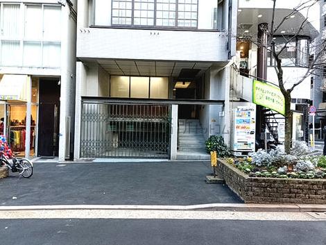 正面玄関