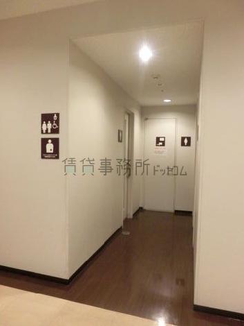洗面エリア前