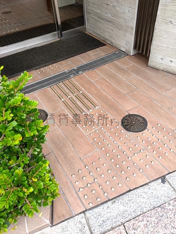 正面玄関