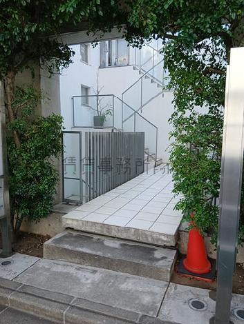 正面玄関