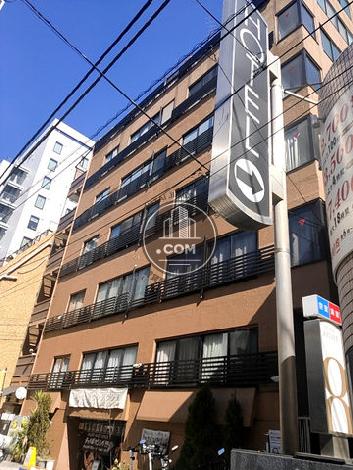 スリーゴールド東新宿ビルの外観写真