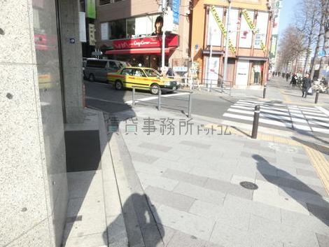 玄関前通り