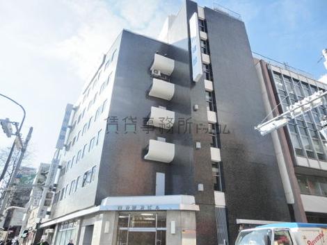 重厚感のある建物