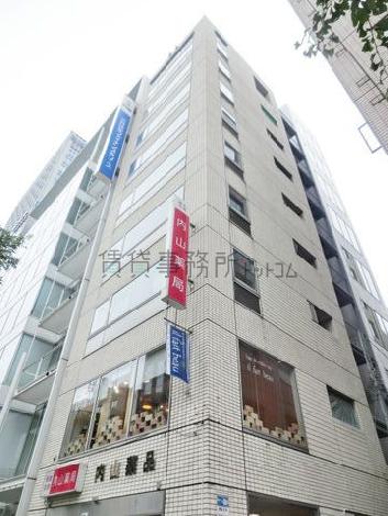 内山ビルの外観写真