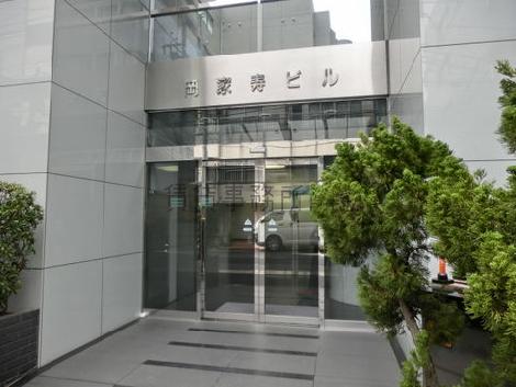 天高のある入口です