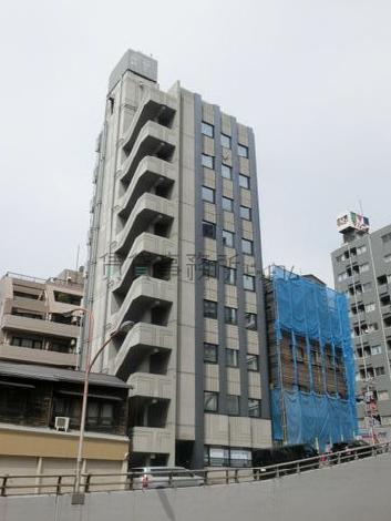 採光面の多い造り