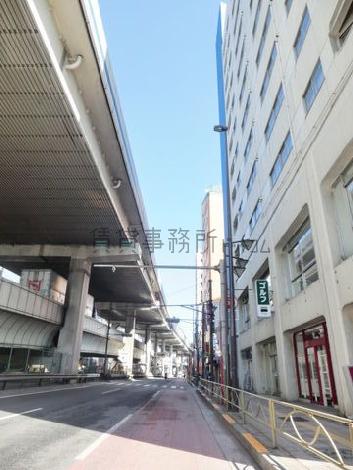 幅広い車道