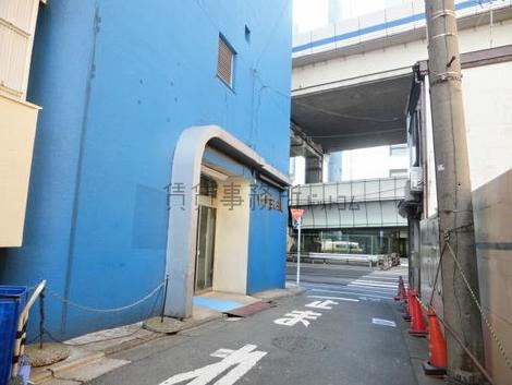 玄関前通り