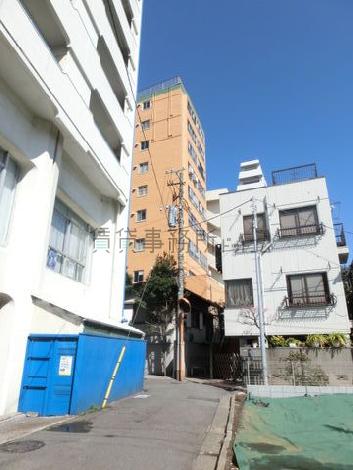 背面通り