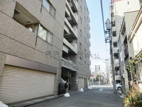 落ち着きの感じられる通りです