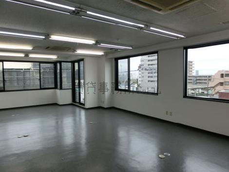 SNビルの室内