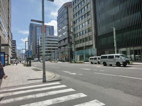 中央通り銀座方面です