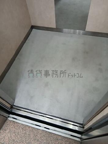 エレベーター2基