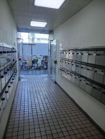 住居と事務所があります