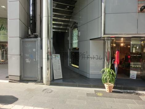 正面玄関