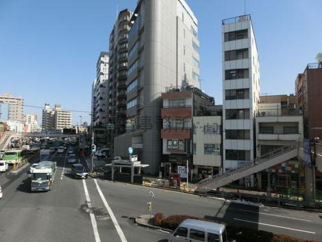 昭和通りと国際通りが交わります