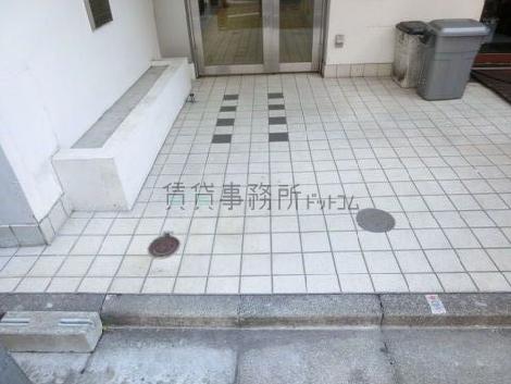 正面玄関