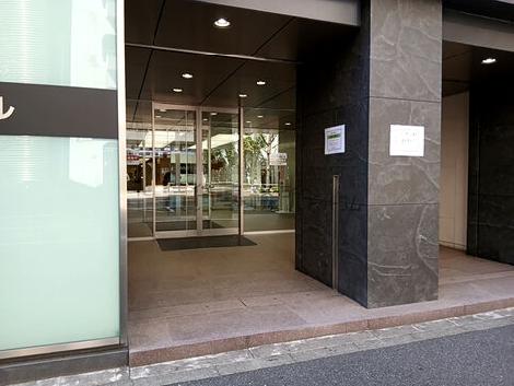 正面玄関