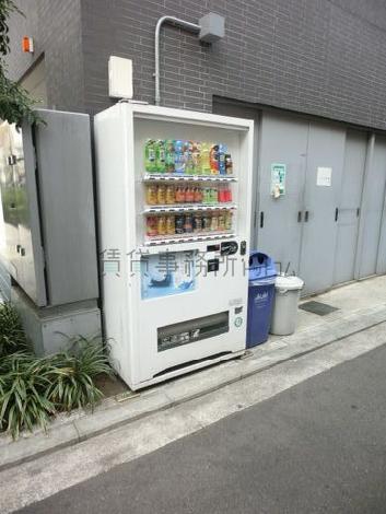 敷地内の自動販売機