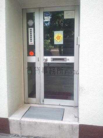 正面玄関