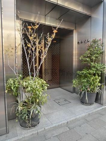正面玄関
