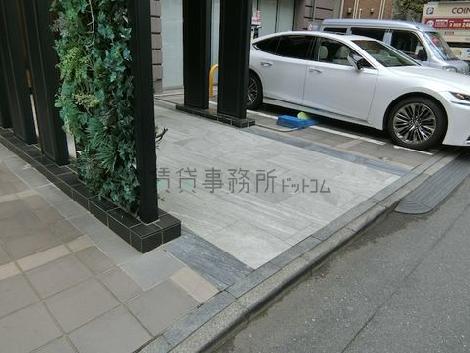 正面玄関
