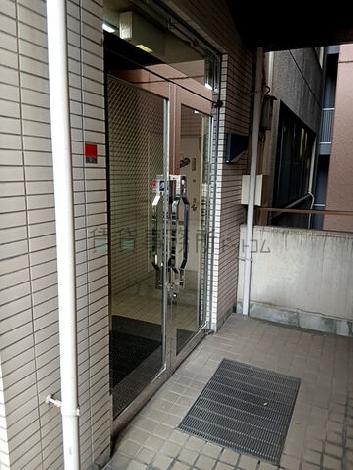 正面玄関
