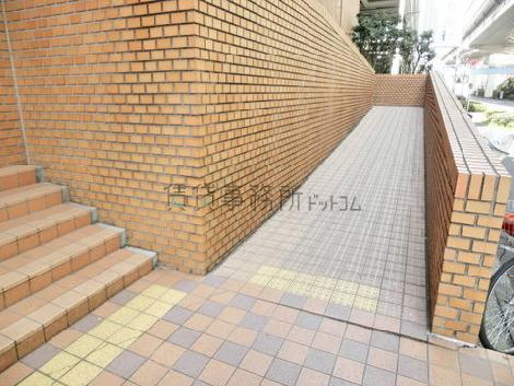 正面玄関