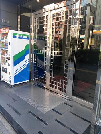 正面玄関