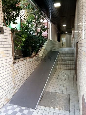 正面玄関