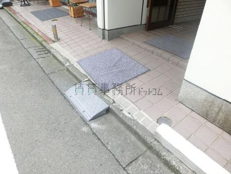 正面玄関