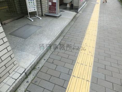 正面玄関