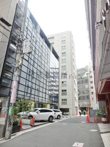 前面通りの様子