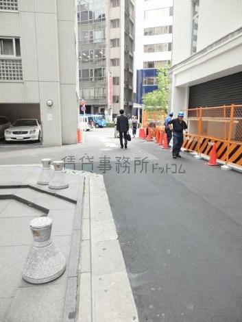 メイン通りへ連絡