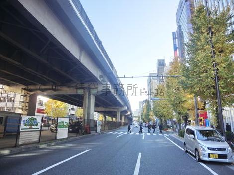 全面道路右手の様子