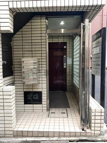 正面玄関