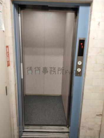 エレベーター
