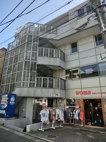 コア原宿の外観写真