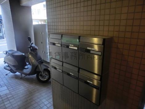 大きめの郵便ポストを採用しています