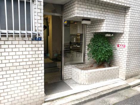正面玄関
