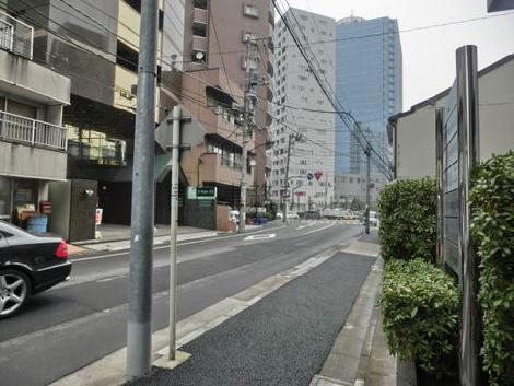 大通りにでます