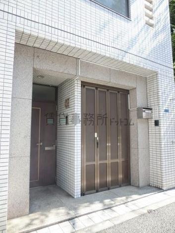 玄関前