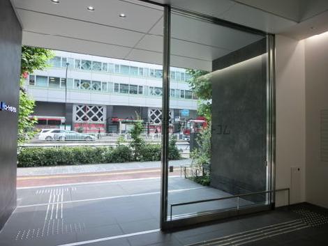 正面玄関